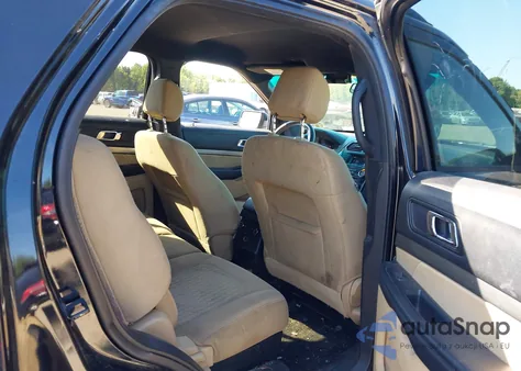 2017 Ford Explorer z USA, uszkodzony, nr VIN 1FM5K7B8XHGB26666